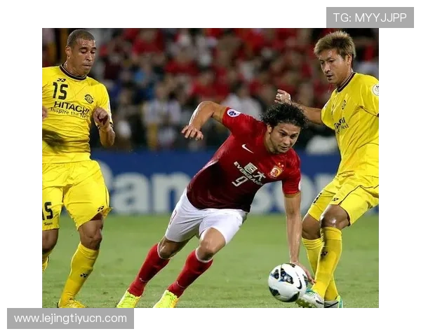 球探足球比分完整版提供实时更新的比赛数据和详细赛况分析，助你掌握每场比赛的最新动态